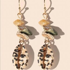 Sea Shells and Stones boho beach drop earrings NEW